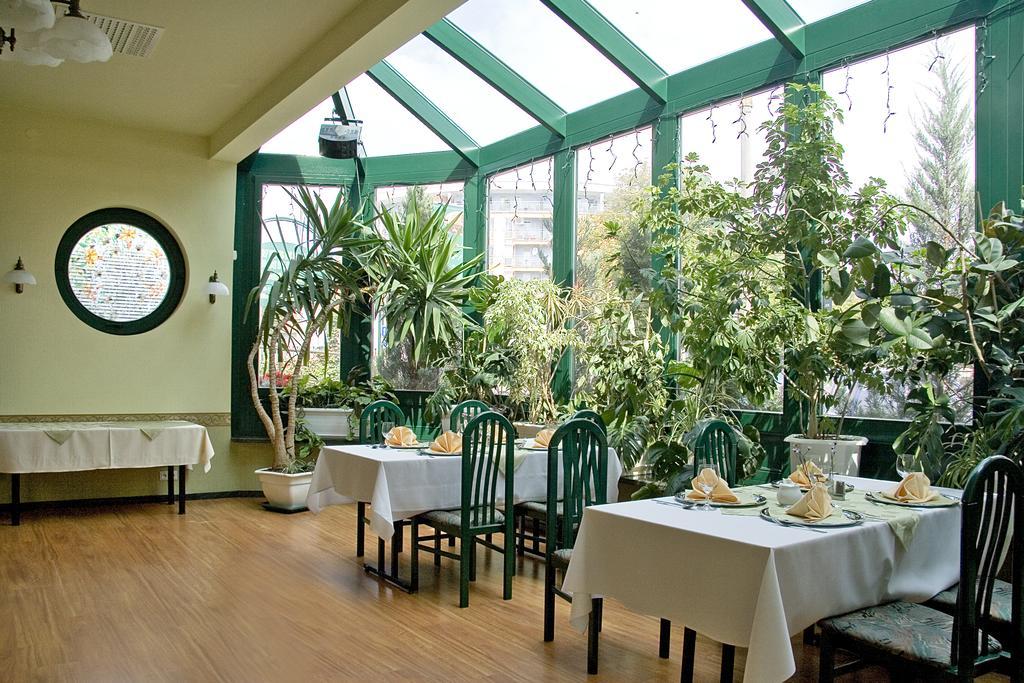 Hotel Dorrian 波兹南 外观 照片